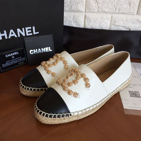 sapatilhas chanel|chanel espadrilles locations.